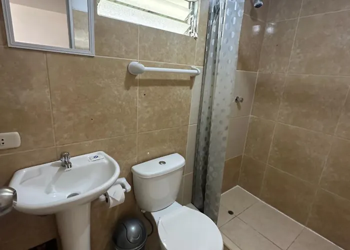 Casa Huayna House Vitoque Bed and breakfast 3*